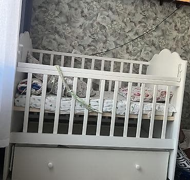 Манеж-кровать, Б/у, С комодом