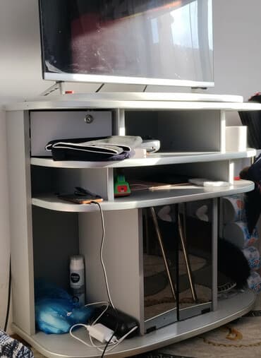 стул бишкек: Тумба и подставка для телевизора, Напольная, ЛДСП, цвет - Серый — 1