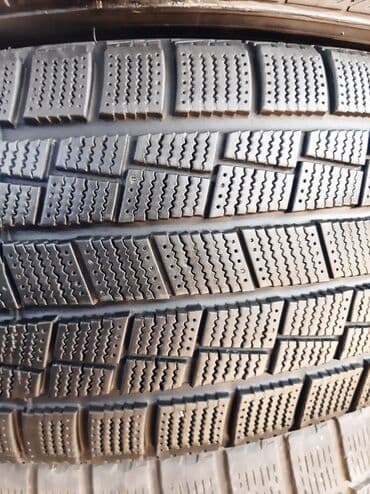 буу пакрышка: Шины, 215/60/17 2шт. Зима, липучка, резина привозная, состояние — 2