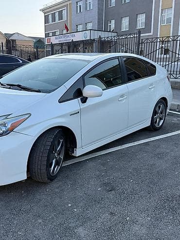 lexus ct: Toyota Prius: 2013 г., 1.8 л, Автомат, Гибрид, Хэтчбэк — 3