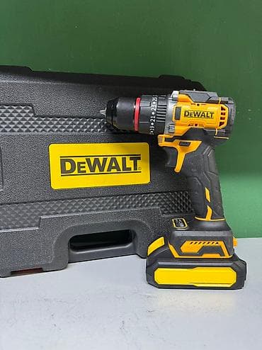 Шуруповерт бесщеточный Фирмы: ДЕВАЛЬТ Качество: Отличное Насадка