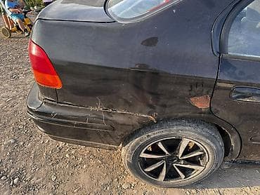 civic: Honda Civic: 1999 г., 1.4 л, Автомат, Бензин, Седан — 6