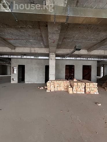 пустой помещение: Аренда офисов, 300 м², В бизнес центре, 1 линия, С видом на горы, С отдельным сан узлом — 7