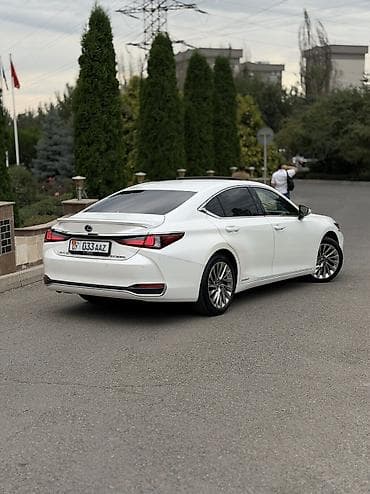 levinson: Lexus ES: 2021 г., 2.5 л, Вариатор, Бензин, Седан — 5