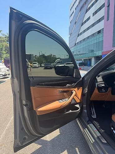 изменить номер о: BMW 520: 2020 г. — 8