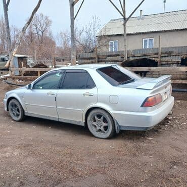 авто в рассрочку с первоначальным взносом: Honda Accord: 2000 г., 1.8 л, Автомат, Бензиновая, Седан — 5