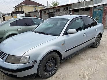 лев: Volkswagen Passat: 2001 г., 1.6 л, Ручные, Бензин, Седан — 2