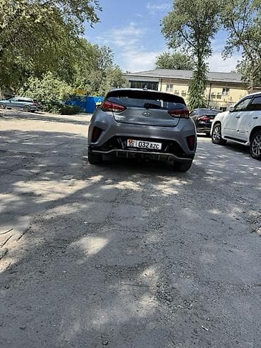 Продажа авто: Hyundai Veloster: 2018 г., 1.6 л, Автомат, Бензин, Хэтчбэк — 5