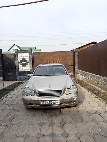 в связи с: Mercedes-Benz C-Class: 2002 г., 2.4 л, Автомат, Бензин, Седан — 2