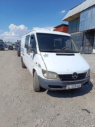 v class: Mercedes-Benz Sprinter фургон (дизель, CDI), белый цвет, короткая — 1