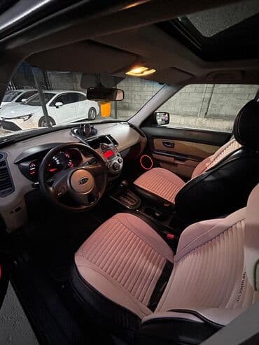 крутые машины: Kia Soul: 2010 г., 1.6 л, Автомат, Бензиновая, Хэтчбэк — 20
