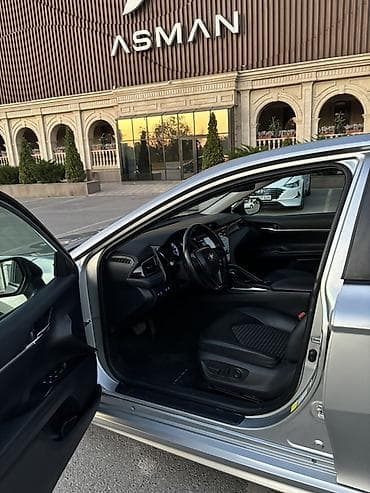 8: Toyota Camry: 2019 г., 2.5 л, Автомат, Бензин, Седан — 7