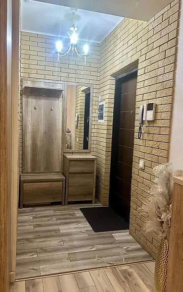 предлогайте варианты: 3 комнаты, 110 м², Элитка, 3 этаж — 8