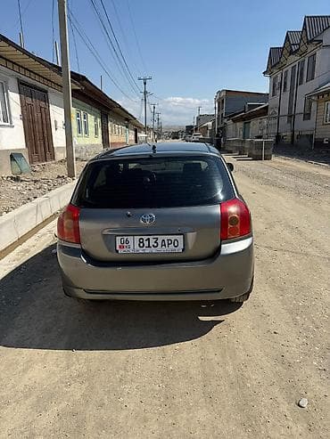 camry 2006: Toyota Corolla: 2004 г., Механика, Хэтчбэк — 6