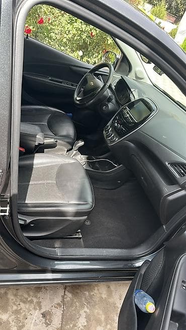 дверь спарк: Chevrolet Spark: 2016 г., 1 л, Бензин, Хэтчбэк — 5