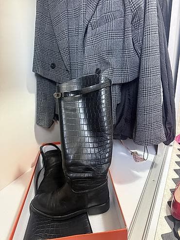 Высокие женские сапоги Hermès - Материал: эко кожа с тиснением под