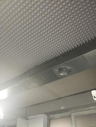 поролон пирамида: Акустический поролон, Другой бренд, Тип поверхности: Пирамида, Платная доставка — 10