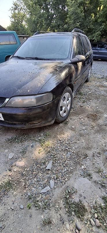 Opel Vectra: 2000 г., 1.6 л, Механика, Бензин, Универсал — 3