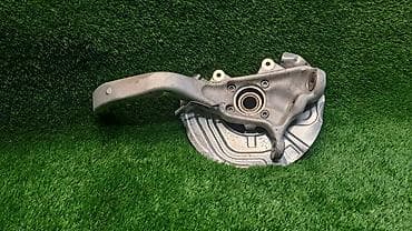 bmw x5 e70: Кулак поворотный правый Е70 6 773 784 Год 2009 В отличном состоянии — 1