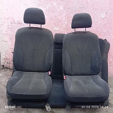 Сиденья: Комплект сидений, Ткань, текстиль, Toyota Б/у — 3