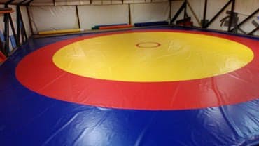 строительство мини футбольного поля цена: 🥋 Борцовские ковры, маты, боксёрские и ММА ринги под заказ 📌 — 5