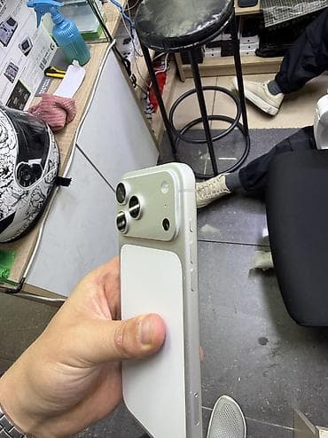 iphone 10: IPhone 17 Pro Max, Б/у, 512 ГБ, Белый, Защитное стекло, Чехол, Коробка, 100 % — 2