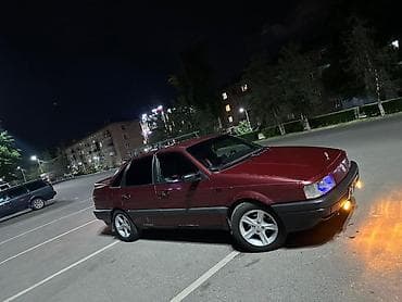 Volkswagen Passat: 1989 г., 1.8 л, Механика, Бензин, Седан — 1