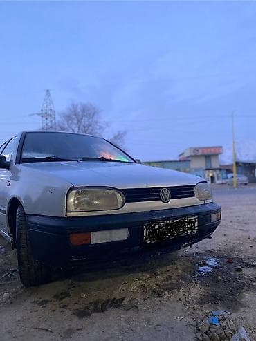 Продажа авто: Volkswagen Golf: 1994 г., 1.6 л, Механика, Бензин, Хэтчбэк — 1