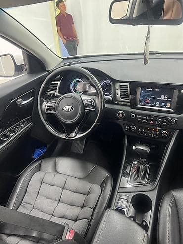 киа ниро 2019 гибрид: Kia Niro: 2018 г., 1.6 л, Автомат, Гибрид, Кроссовер — 8