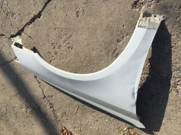 Кузовные детали: Крыло Переднее правое Subaru, 2004 г. — 2