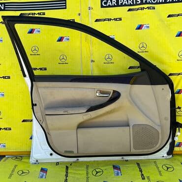 белые зимние сапоги: Передняя левая Toyota, Оригинал — 2