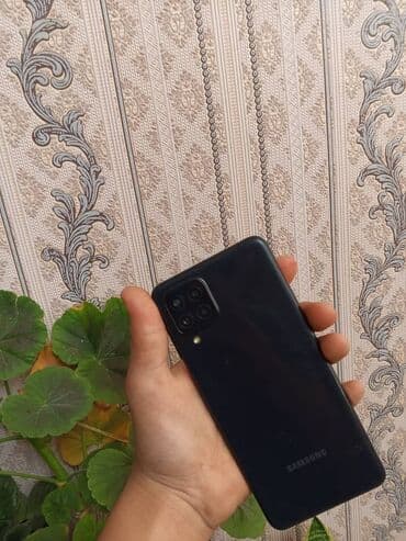 ноутбук 10000: Samsung Galaxy A22, Колдонулган, 64 ГБ, түсү - Кара, 2 SIM — 3