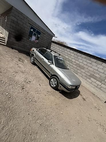 машина bwm: Audi 100: 1989 г., Кол менен иштөөчү, Бензин, Седан — 2