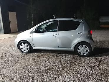 решетка тайота ист: Toyota Yaris: 2010 г., Механика, Бензин, Хэтчбэк — 6