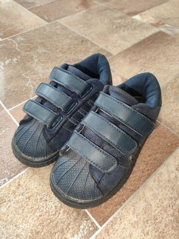 фирменный обувь: Продаётся б/у обувь в хорошем состоянии. Серые ботинки Размер 8 (по — 3