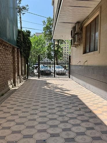 Аренда офисов, 135 м², В жилом комплексе, 1 линия — 9