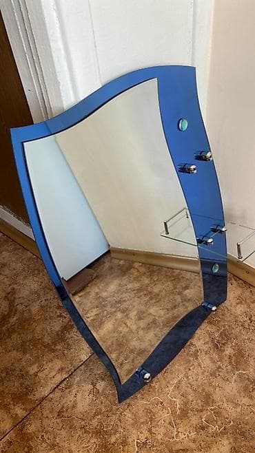 Зеркало для ванной с полками и креплениями - Настенное зеркало с