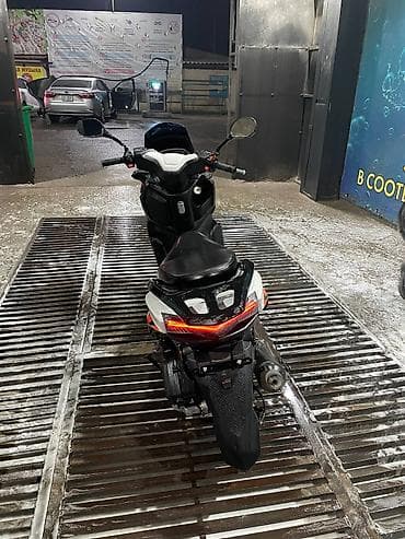 Скутеры: Продаю Q макс — 2