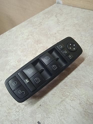 Автозапчасти: Автозапчасти Кнопки на Мерседес-бенц. Кнопки стеклоподъёмников на — 1