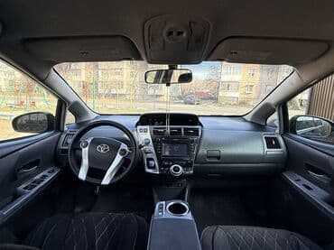 купить задний фонарь тойота авенсис бу: Toyota Prius: 2011 г., 1.8 л, Автомат, Гибрид — 6
