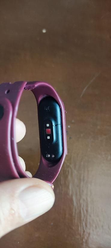 смарт: Фитнес-браслет Xiaomi Mi Band в бордовом силиконовом ремешке — 2