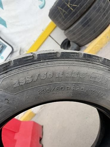 покрышка машины: Грузовая шина 295/60 R22.5 Это за 4 балона Мишлен - Размер: 295/60 — 4
