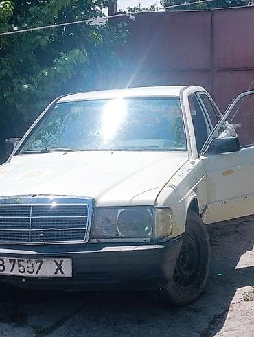 fort focus: Mercedes-Benz C-Class: 1985 г., 2.8 л, Седан — 2
