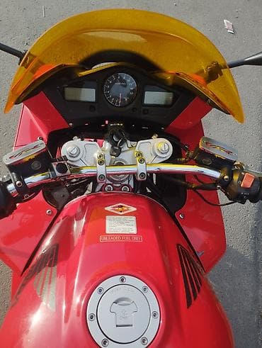 мотоцил: Спортбайк Honda, 800 куб. см, Бензин, Взрослый — 3