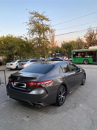 corolla 2004: Toyota Camry: 2019 г., 2.5 л, Автомат, Бензин, Седан — 4