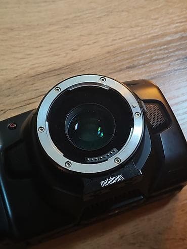 5 5600: Blackmagic Pocket Cinema Camera 4K + Metabones Speed Booster 0.71x — 4