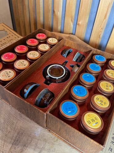 Кейс в 3 этажа Шикарный набор китайского чая с посудой • Подарочная at lalafo.kg Кейс в 3 этажа Шикарный набор китайского чая с посудой • Подарочная