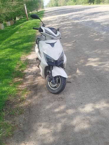 Макси-скутер M8, 125 куб. см, Бензин, Колдонулган — 3