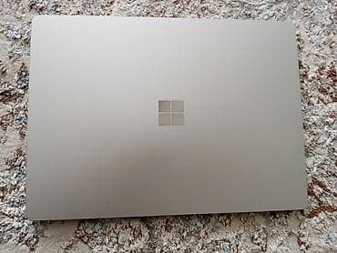 Microsoft Surface Laptop (серебристый) - Экран 13.5" PixelSense с
