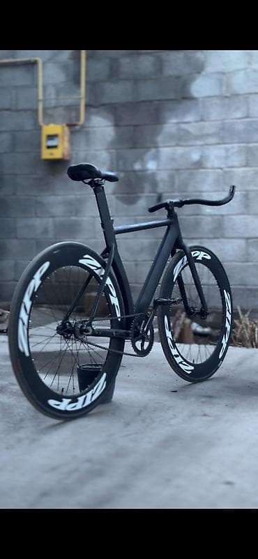 шосей: Трековый/фикс велосипед с агрессивной аэрогеометрией и глубокими — 2